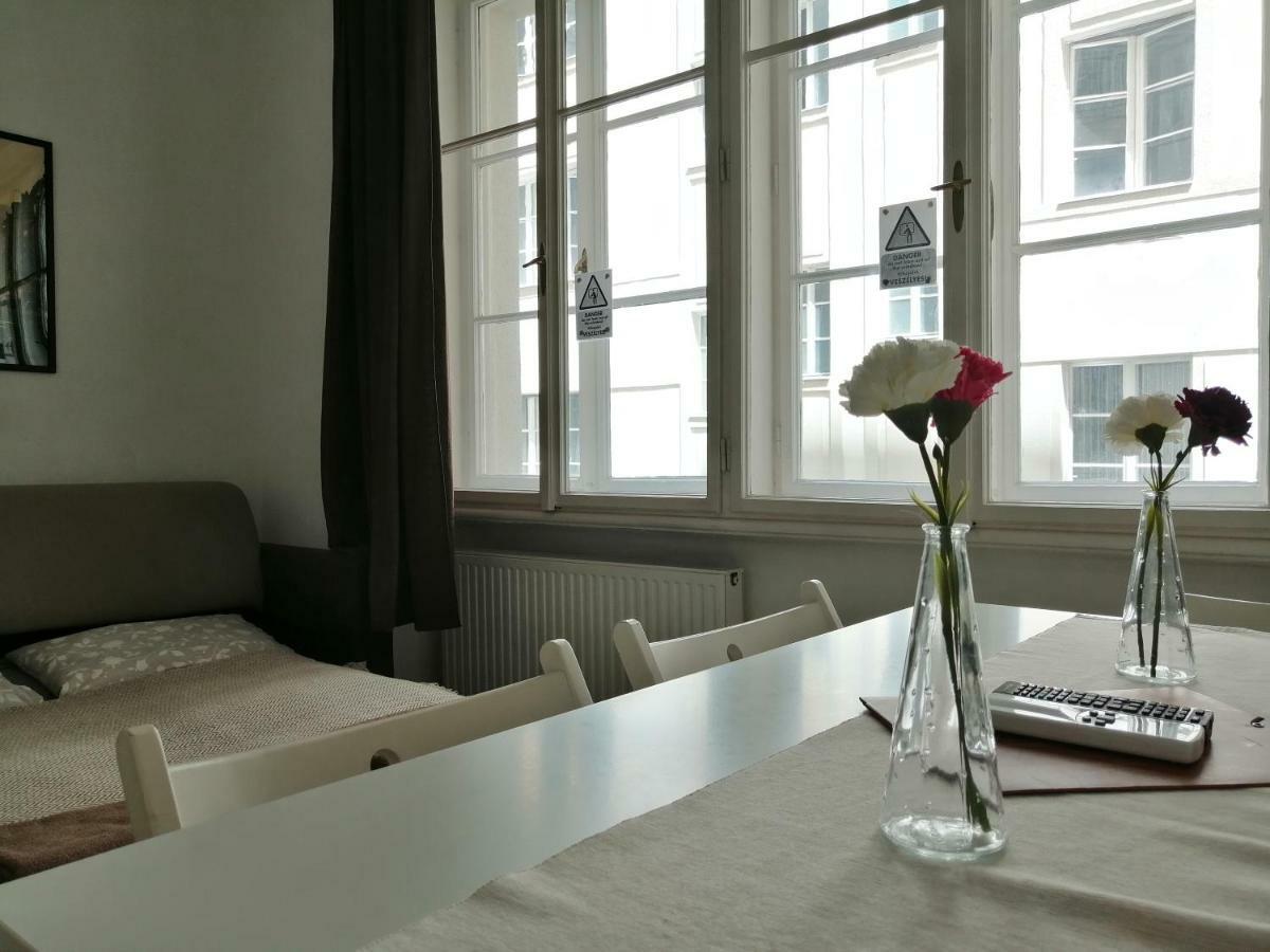Zoom-Budapest Apartments Luaran gambar
