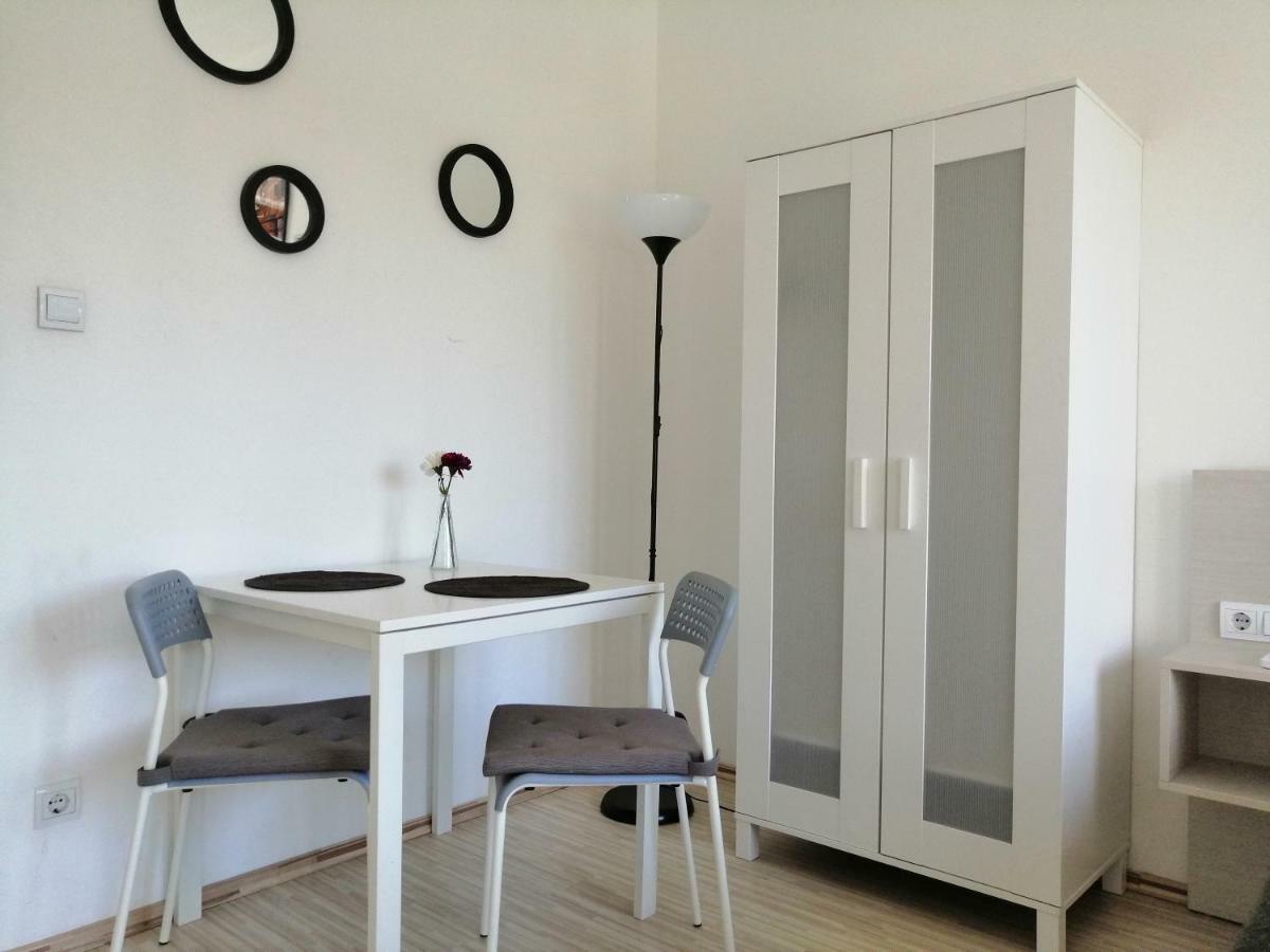 Zoom-Budapest Apartments Luaran gambar