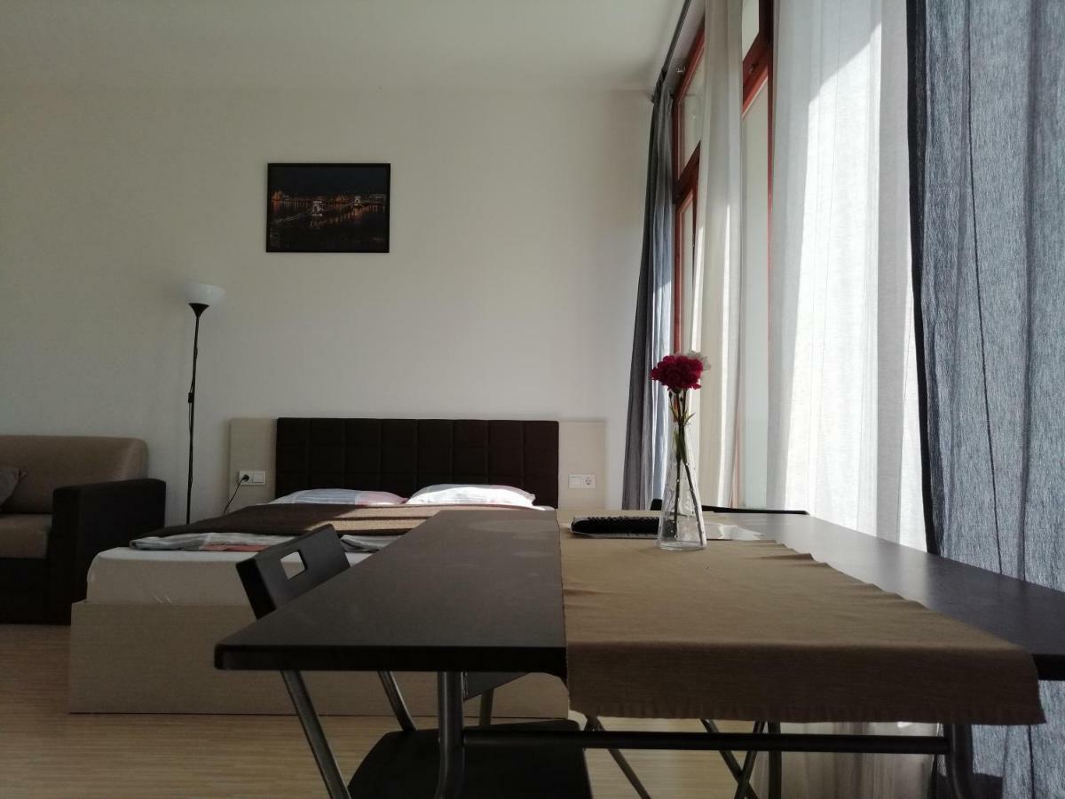 Zoom-Budapest Apartments Luaran gambar